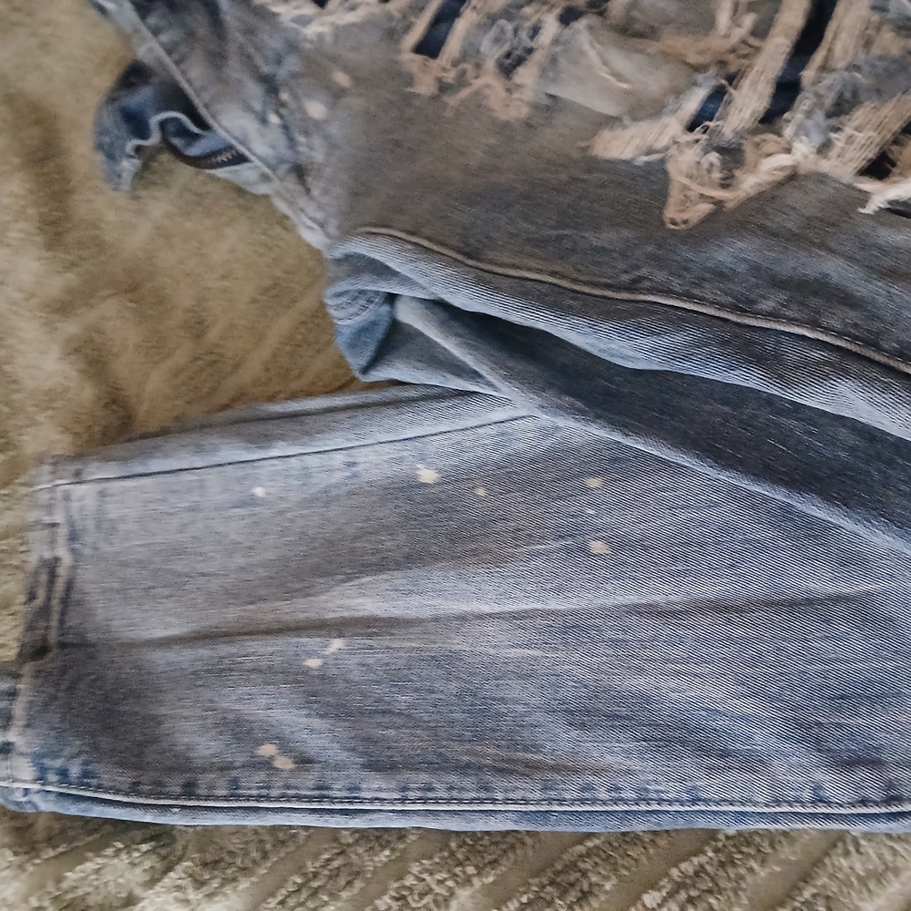Distressed Light Blue Jeans - Picture 5 of 10